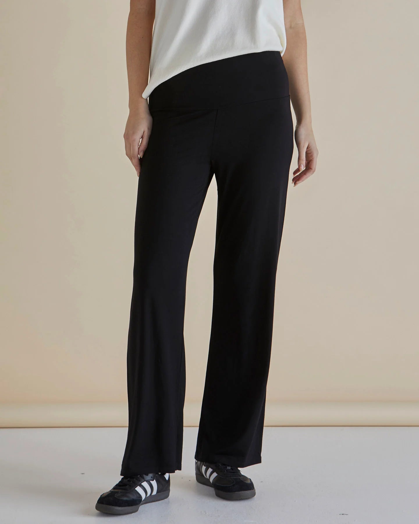 BETTY BASICS HOUSTON BAMBOO RELAXED PANT - BLACK