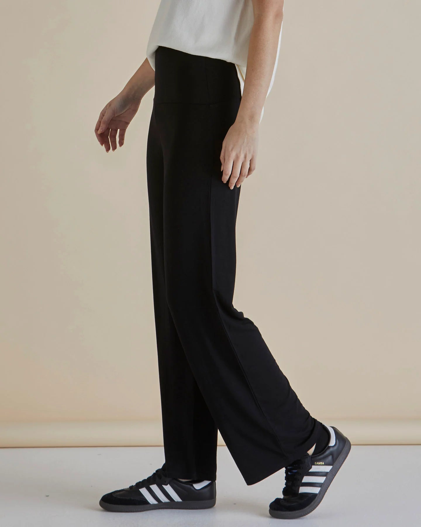 BETTY BASICS HOUSTON BAMBOO RELAXED PANT - BLACK