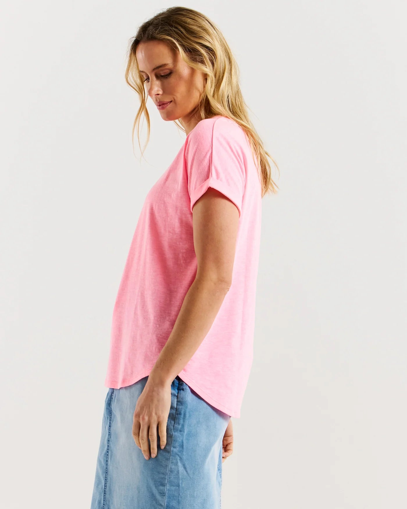 BETTY BASICS HAILEY SHORT SLEEVE TEE- BRIGHT PINK