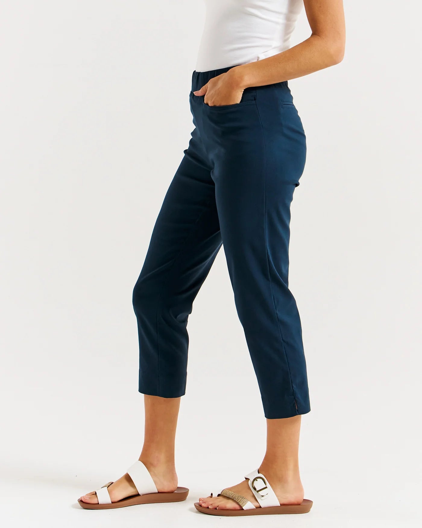 BETTY BASICS CROP BENGALINE PANT - NAVY