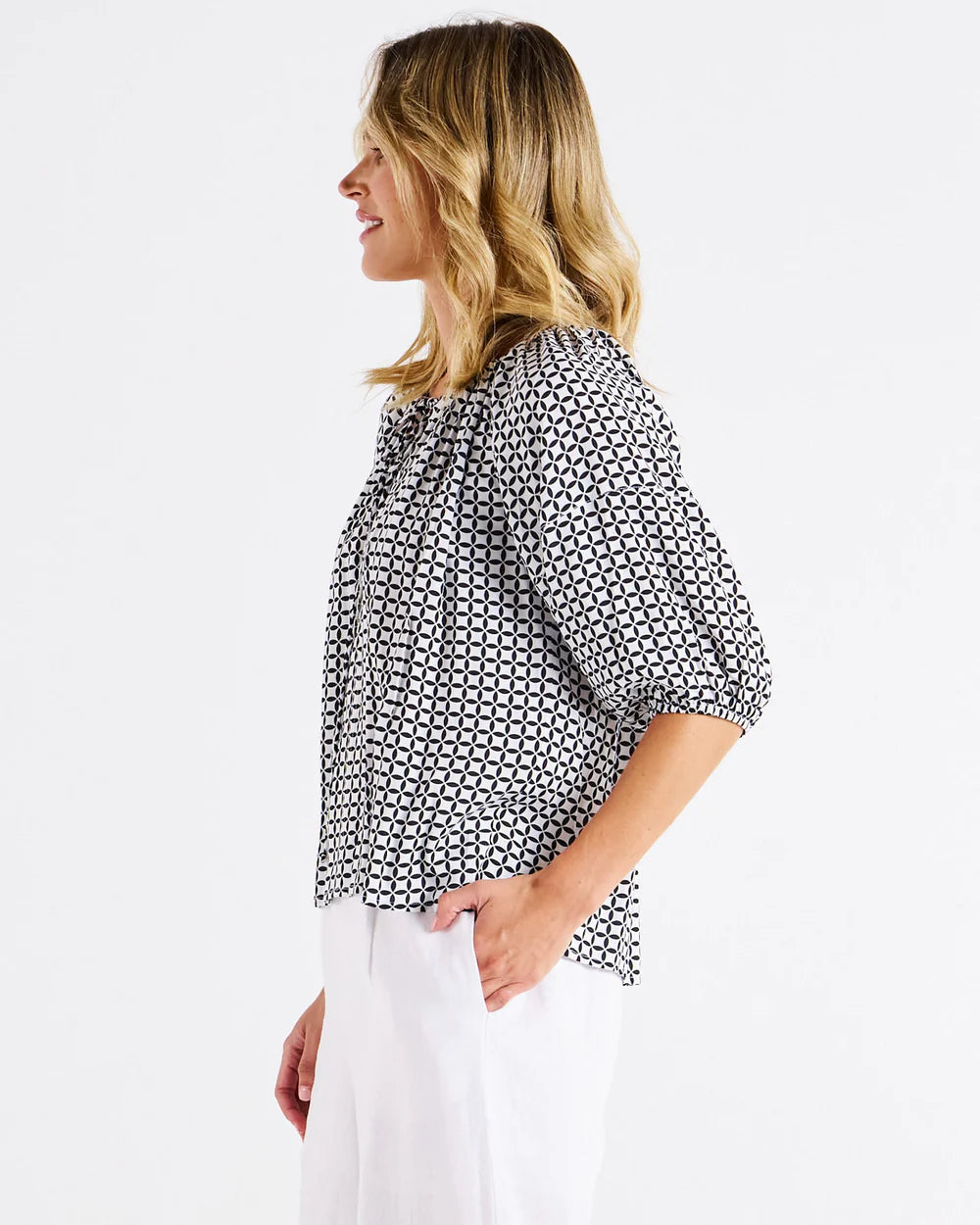 BETTY BASICS CAMILLA BLOUSE - GEOMETRIC PRINT