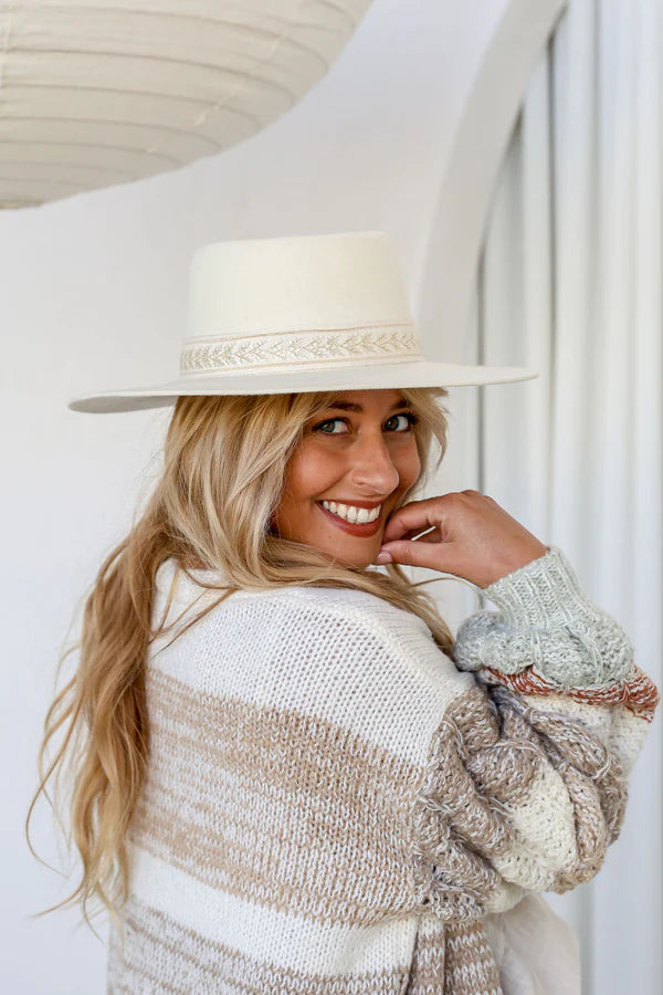 STRUCTURED FLAT WIDE BRIM HAT WITH BRAID DETAIL - IVORY