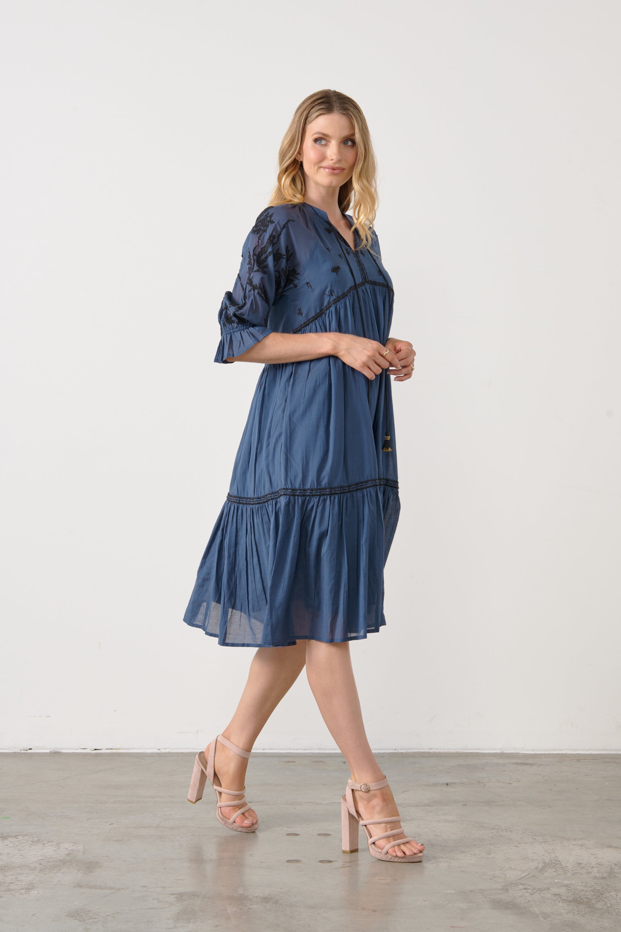 MANDARIN COLLAR EMBROIDERED DRESS - STEEL