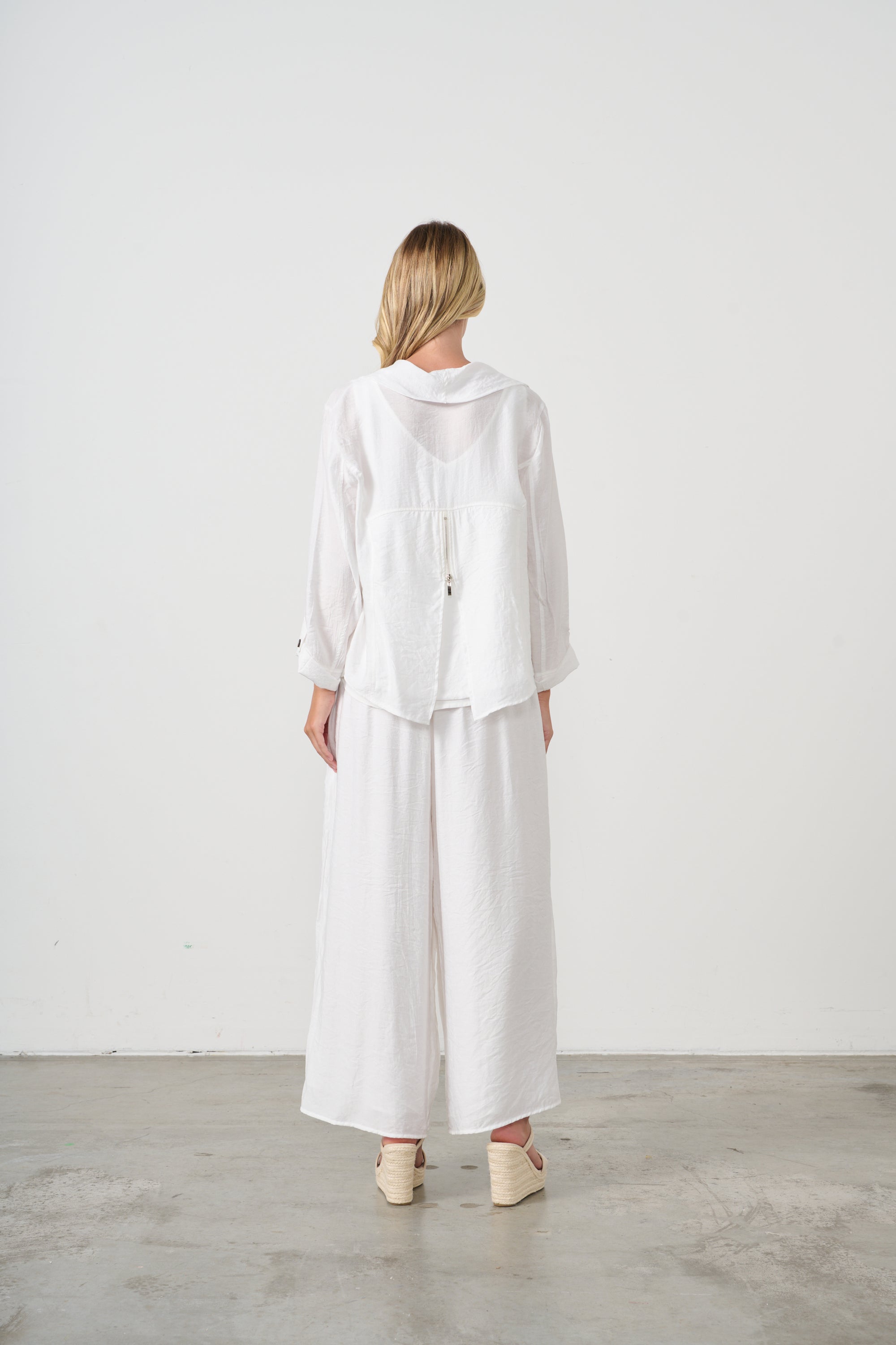 HOLMES & FALLON JACKET BACK ZIP DETAIL - WHITE