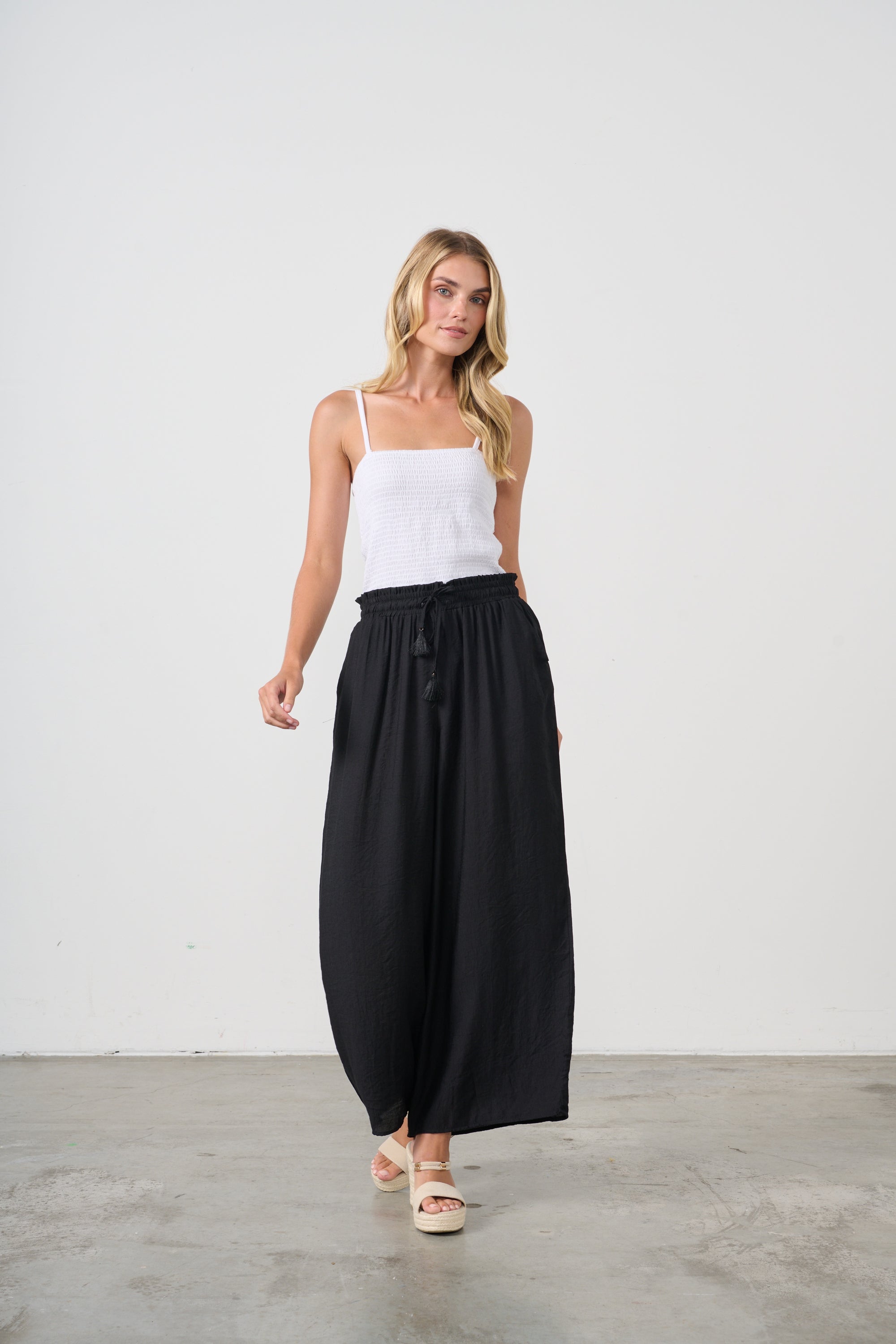 HOLMES & FALLON WIDE LEG PANTS -BLACK