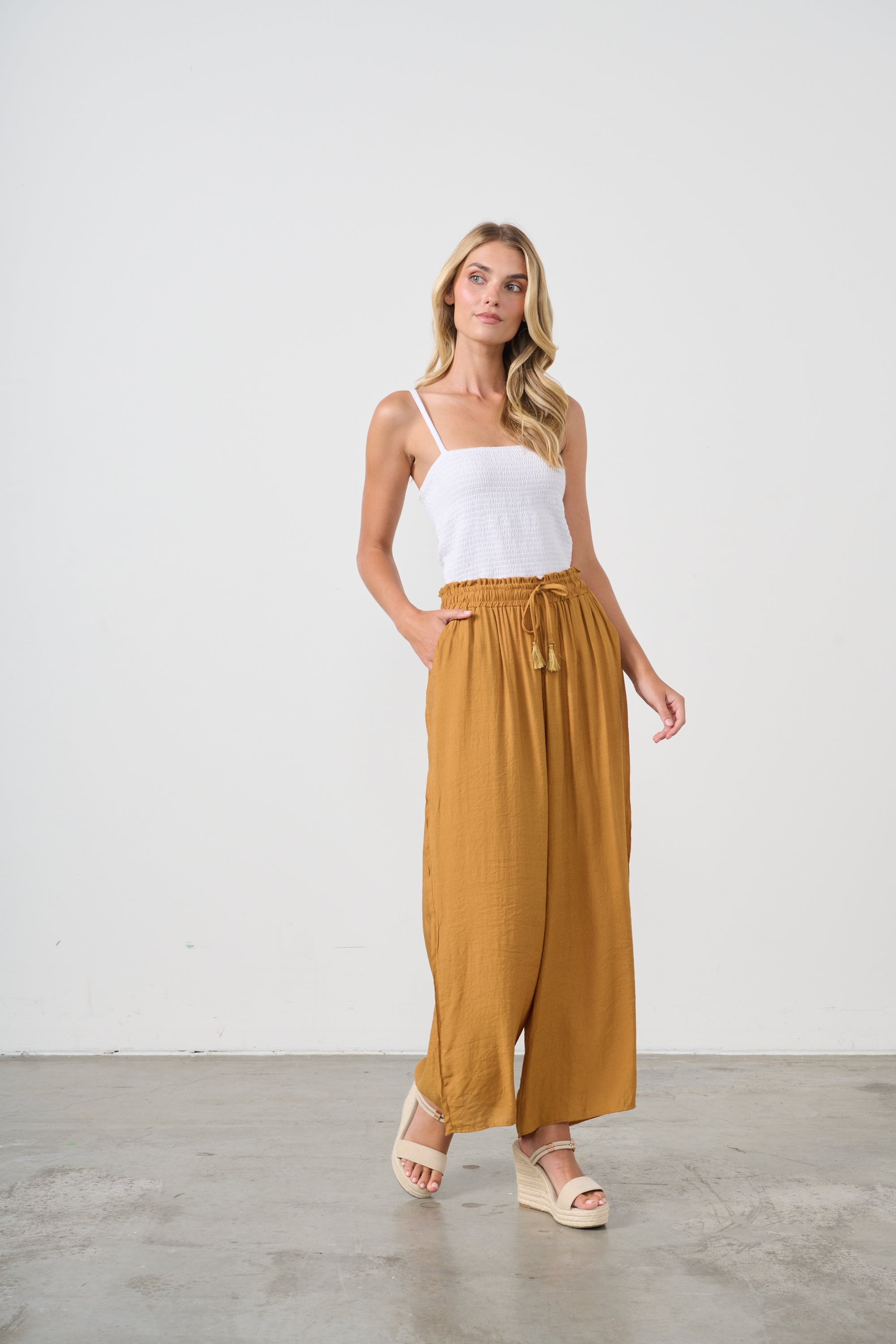 HOLMES & FALLON WIDE LEG PANTS - TOBACCO