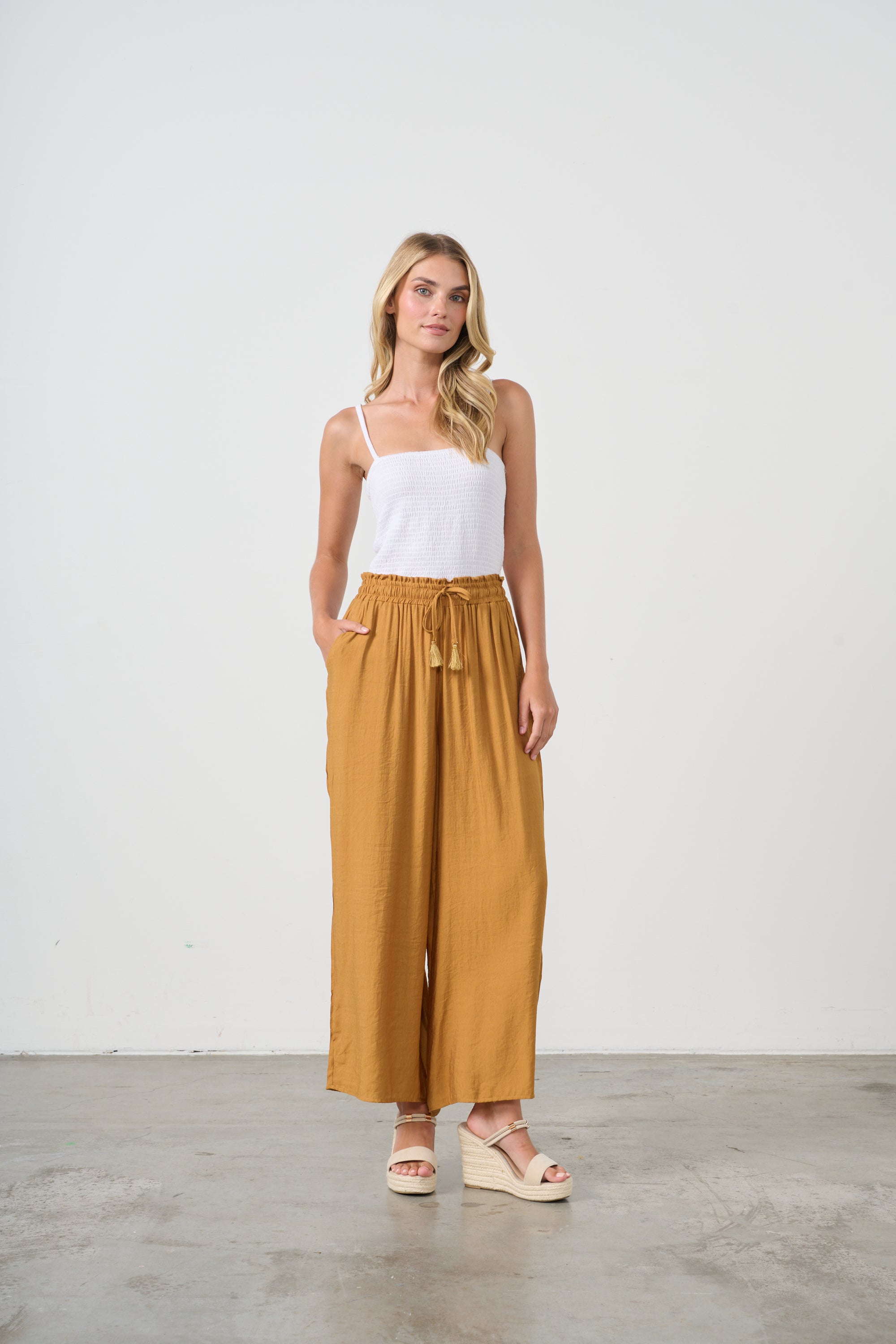 HOLMES & FALLON WIDE LEG PANTS - TOBACCO