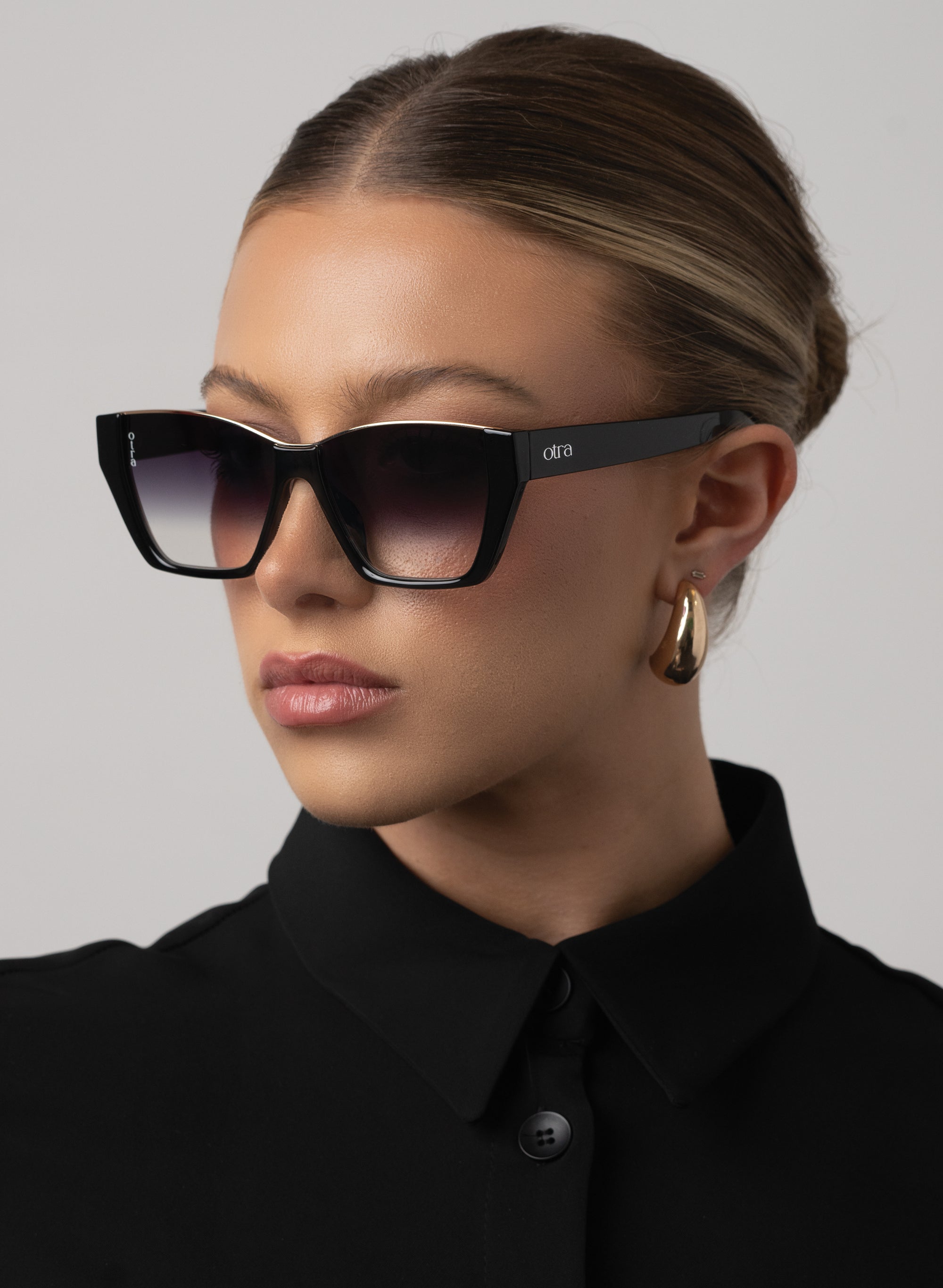 OTRA EYEWEAR - BELLE - BLACK SMOKE/FADE