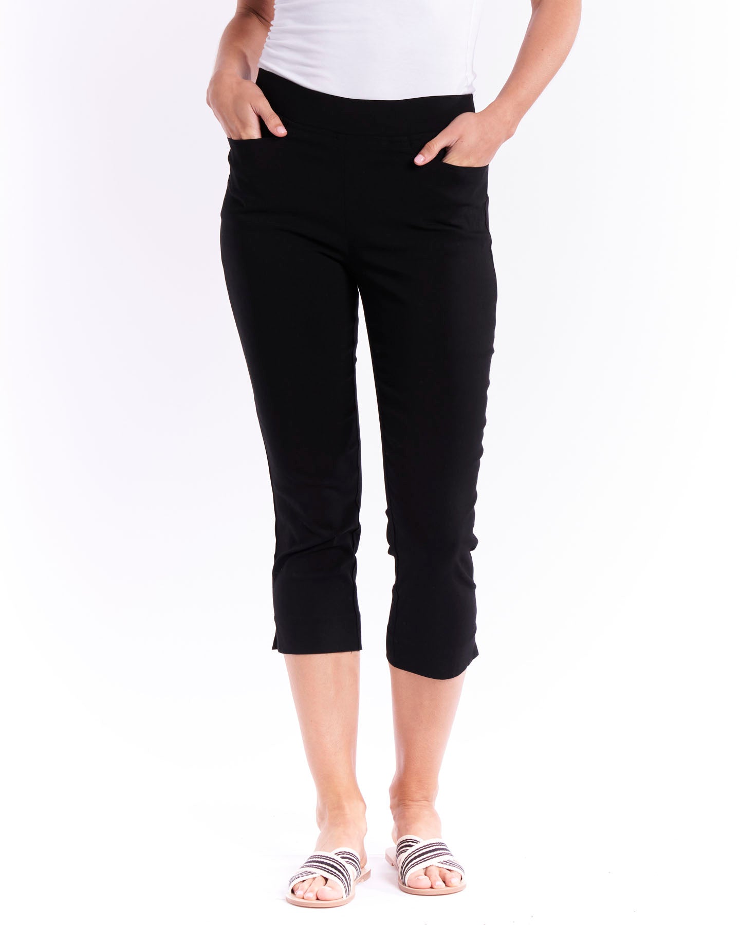 BETTY BASICS CROP BENGALINE PANT - BLACK