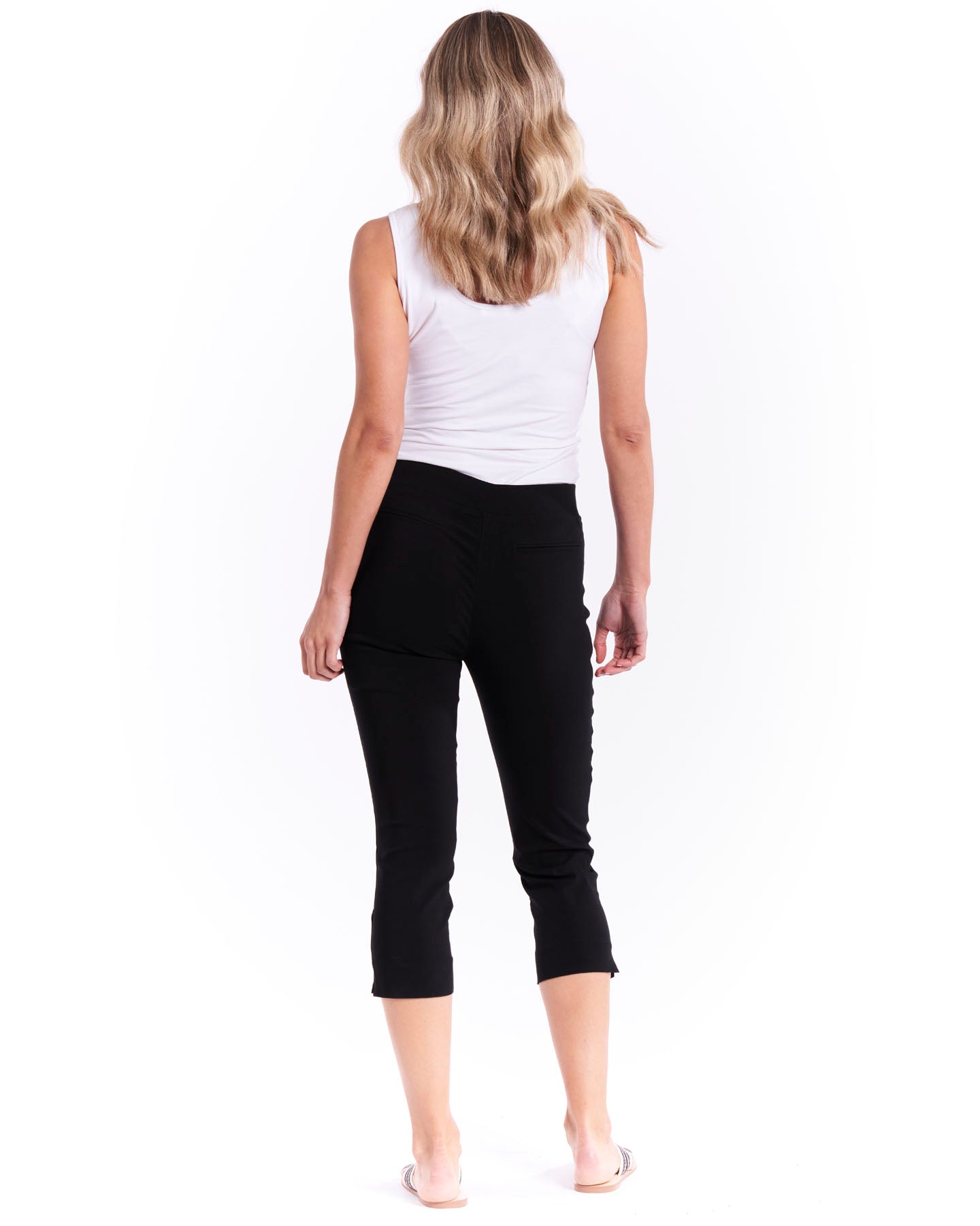 BETTY BASICS CROP BENGALINE PANT - BLACK