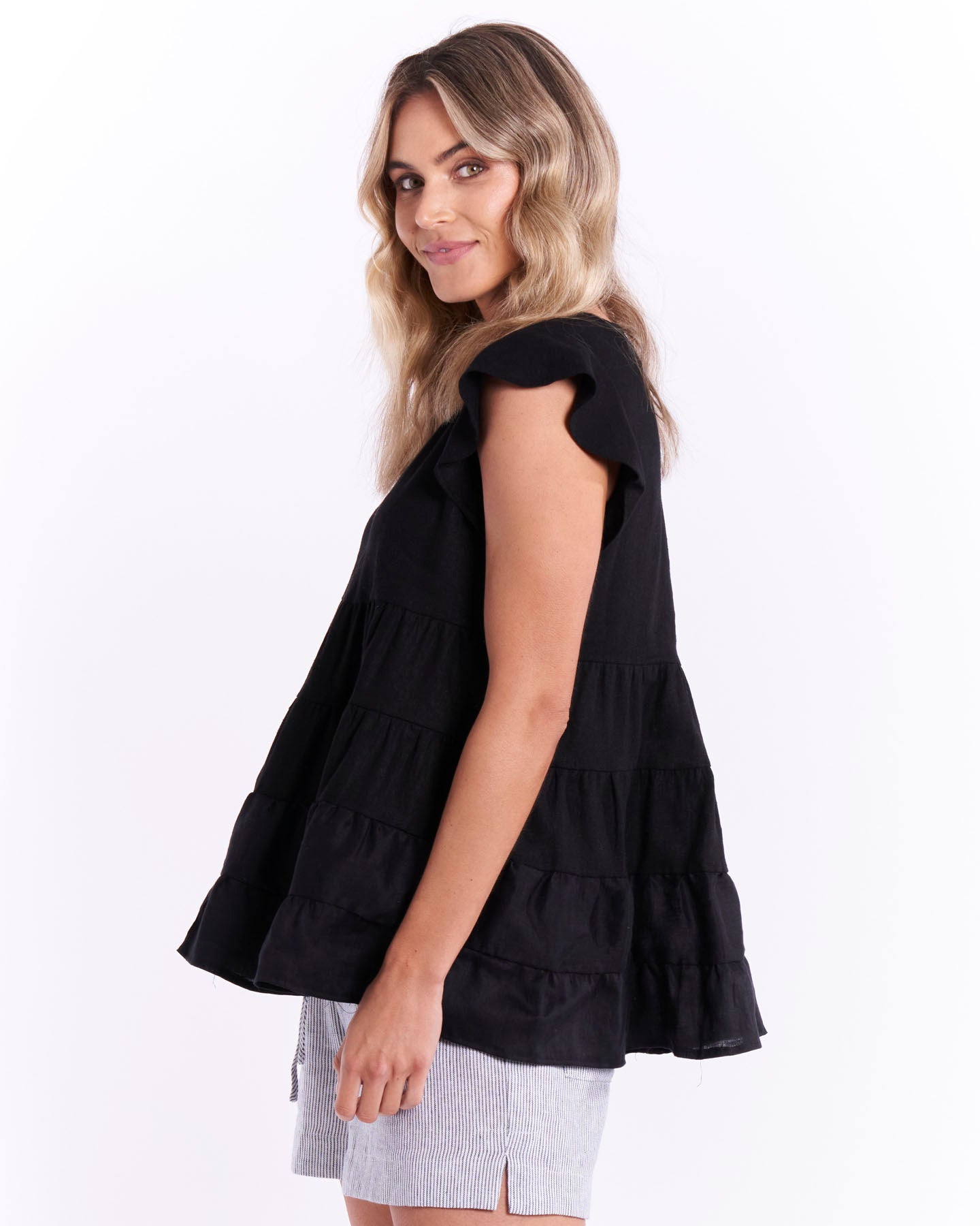 BETTY BASICS LEILA LINEN TOP -