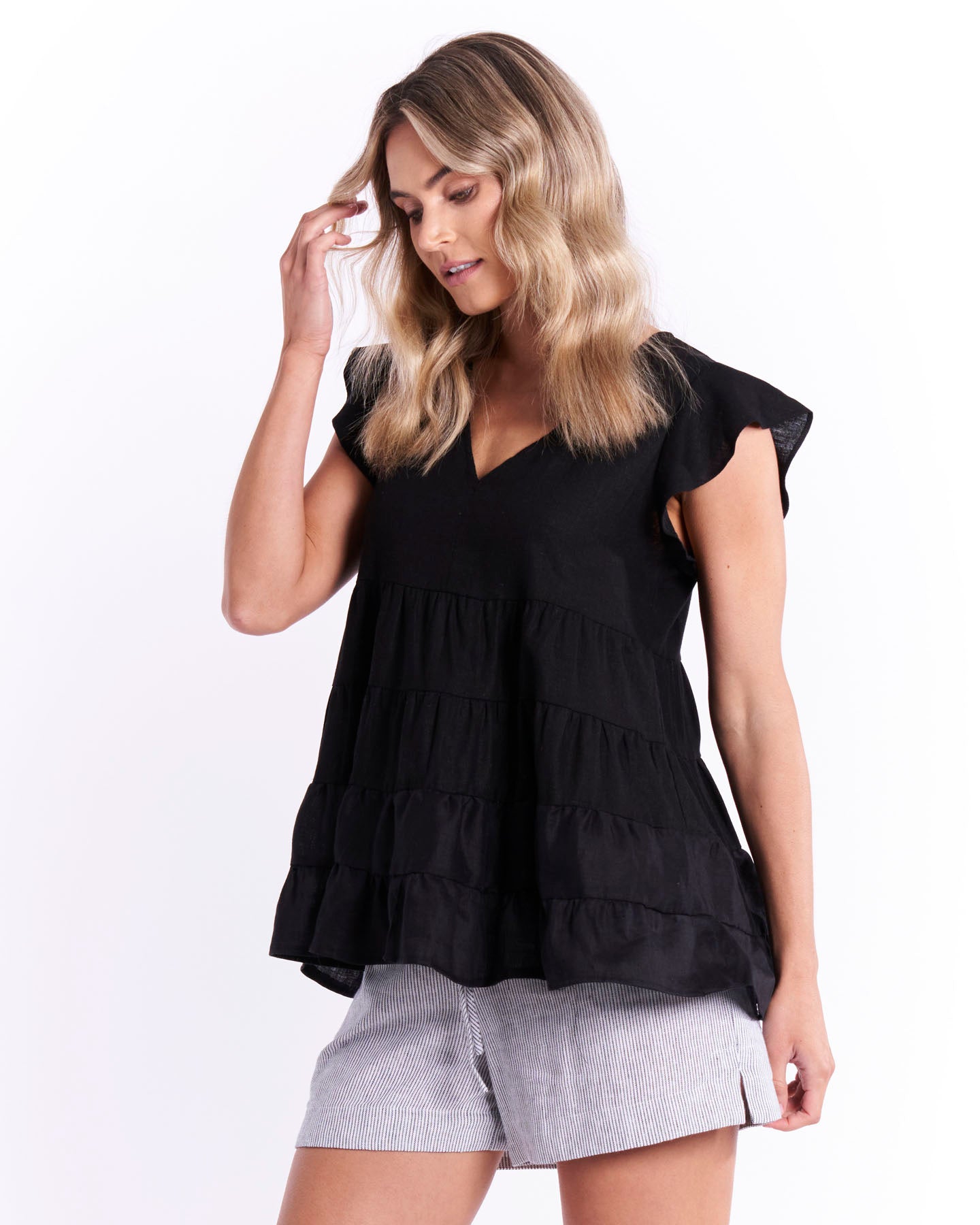 BETTY BASICS LEILA LINEN TOP -