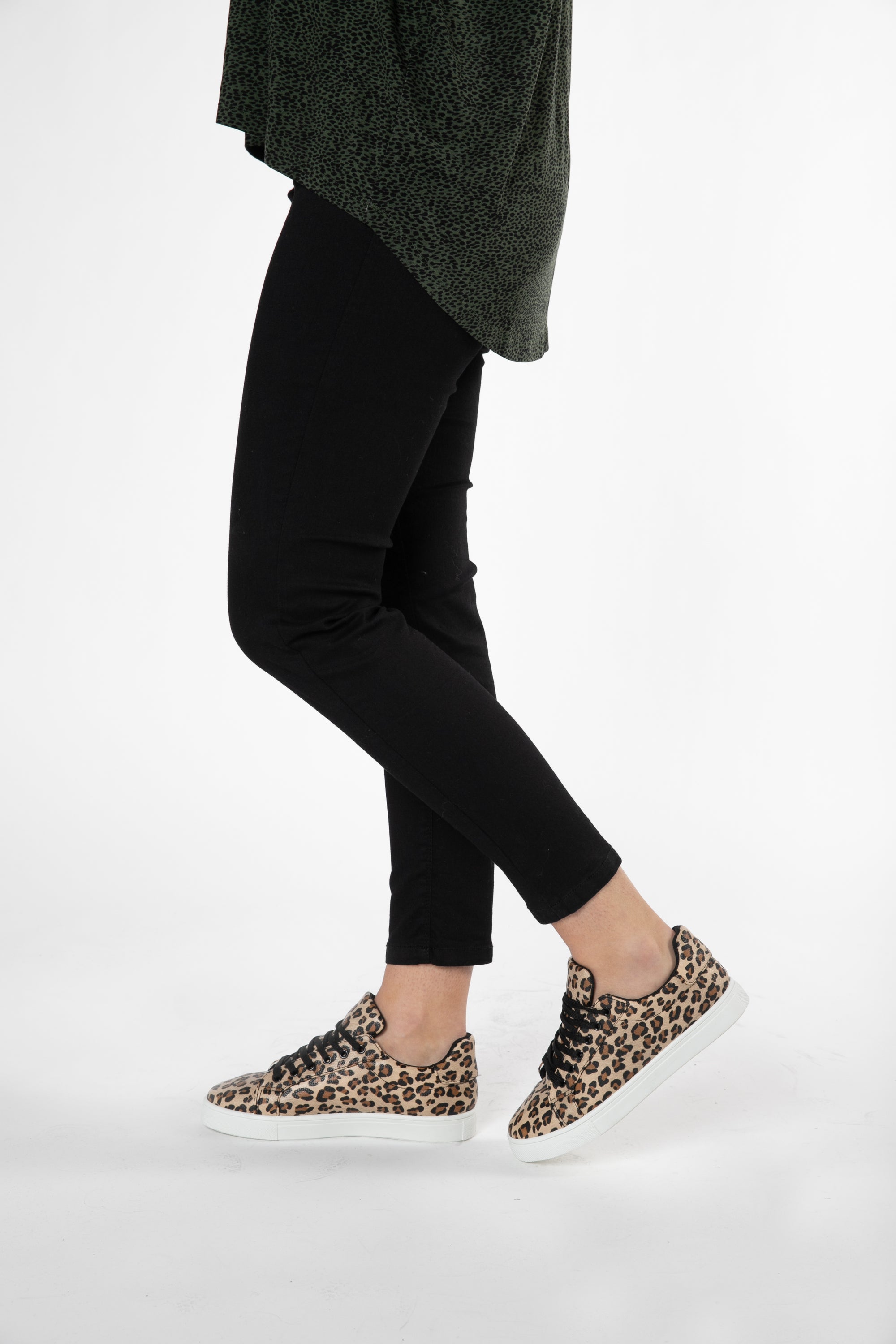 LEOPARD PRINT TRIPPER SNEAKER