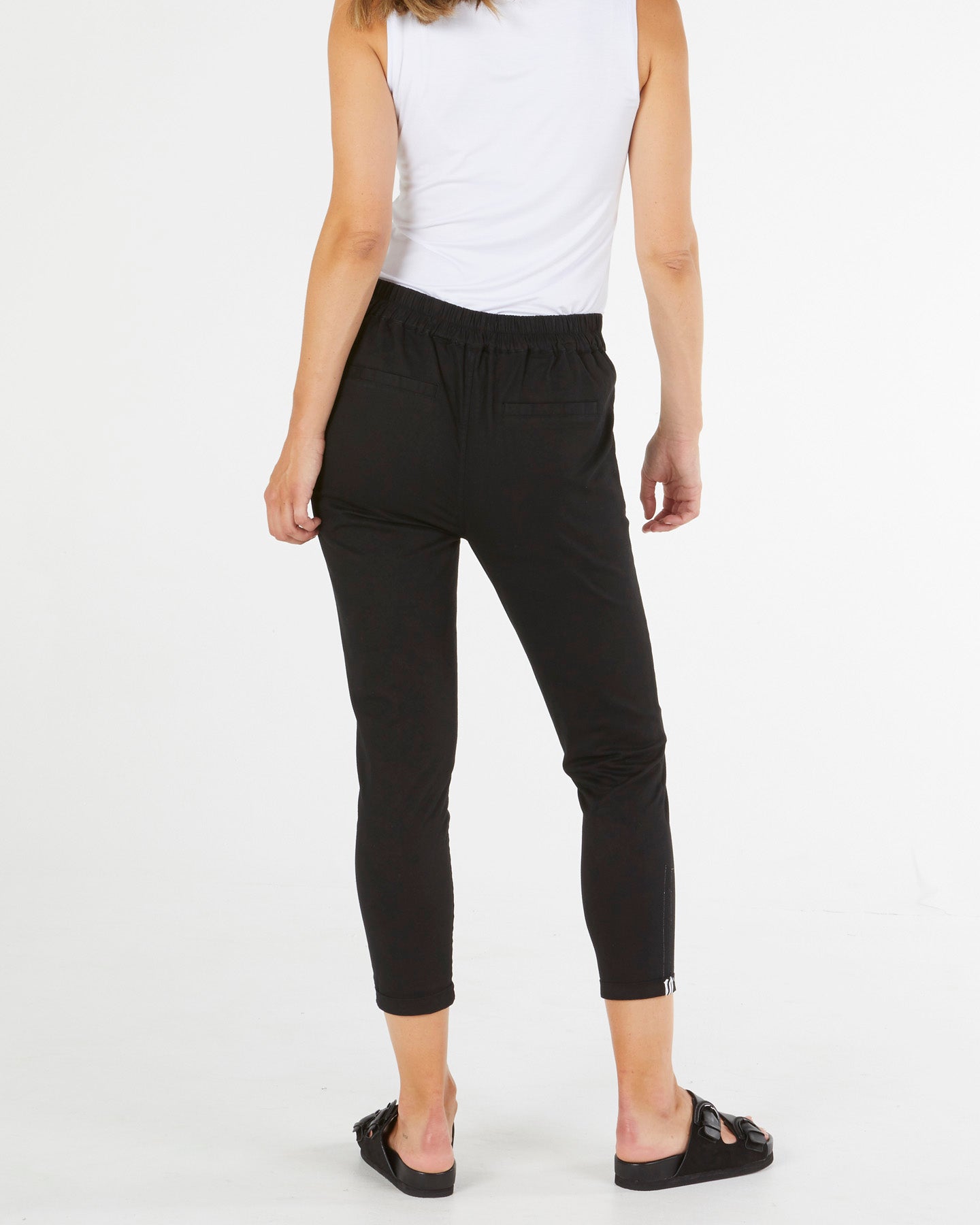 BETTY BASICS CHICAGO PANT - BLACK