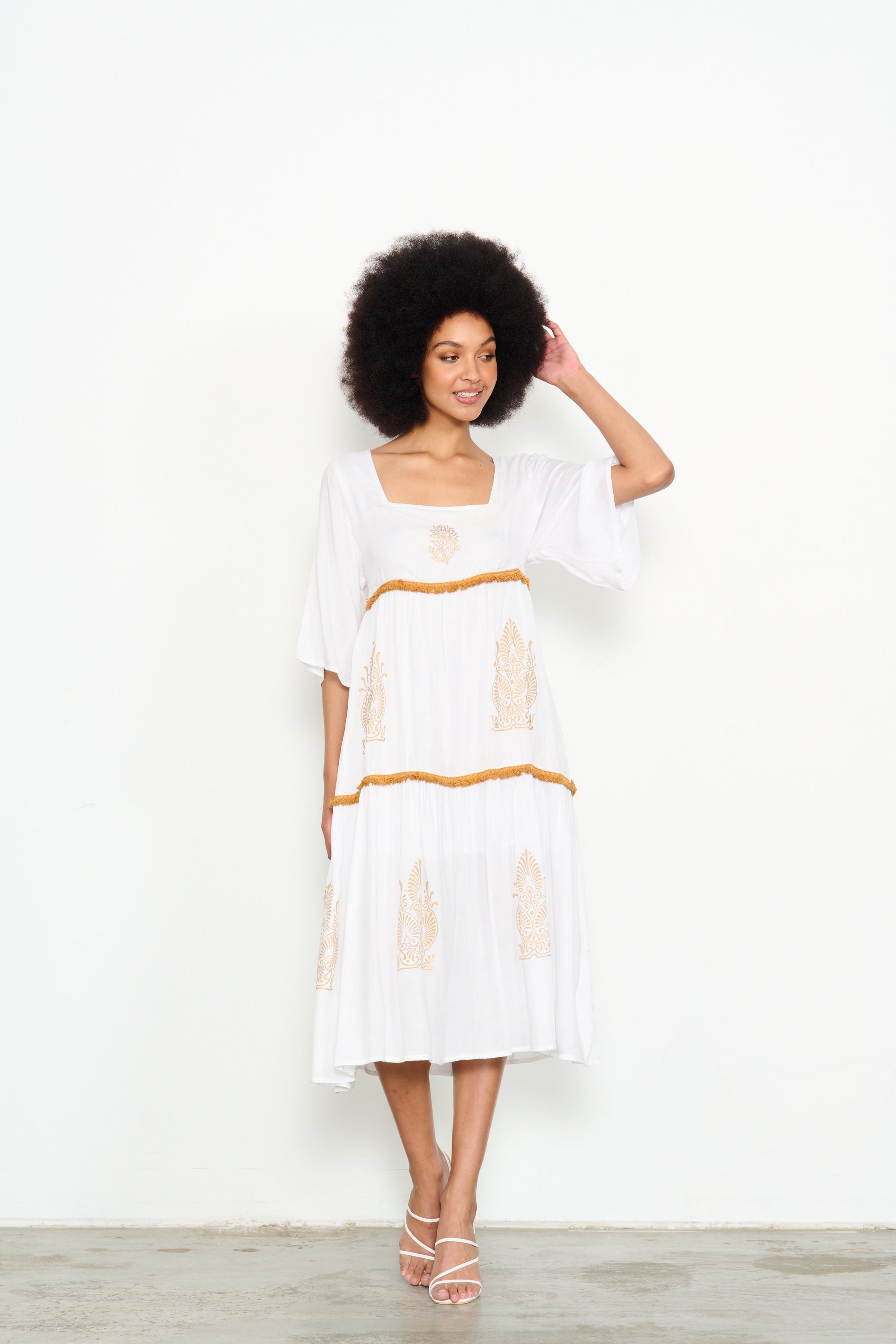 CAJU WHITE/GOLD SQUARE NECK DRESS