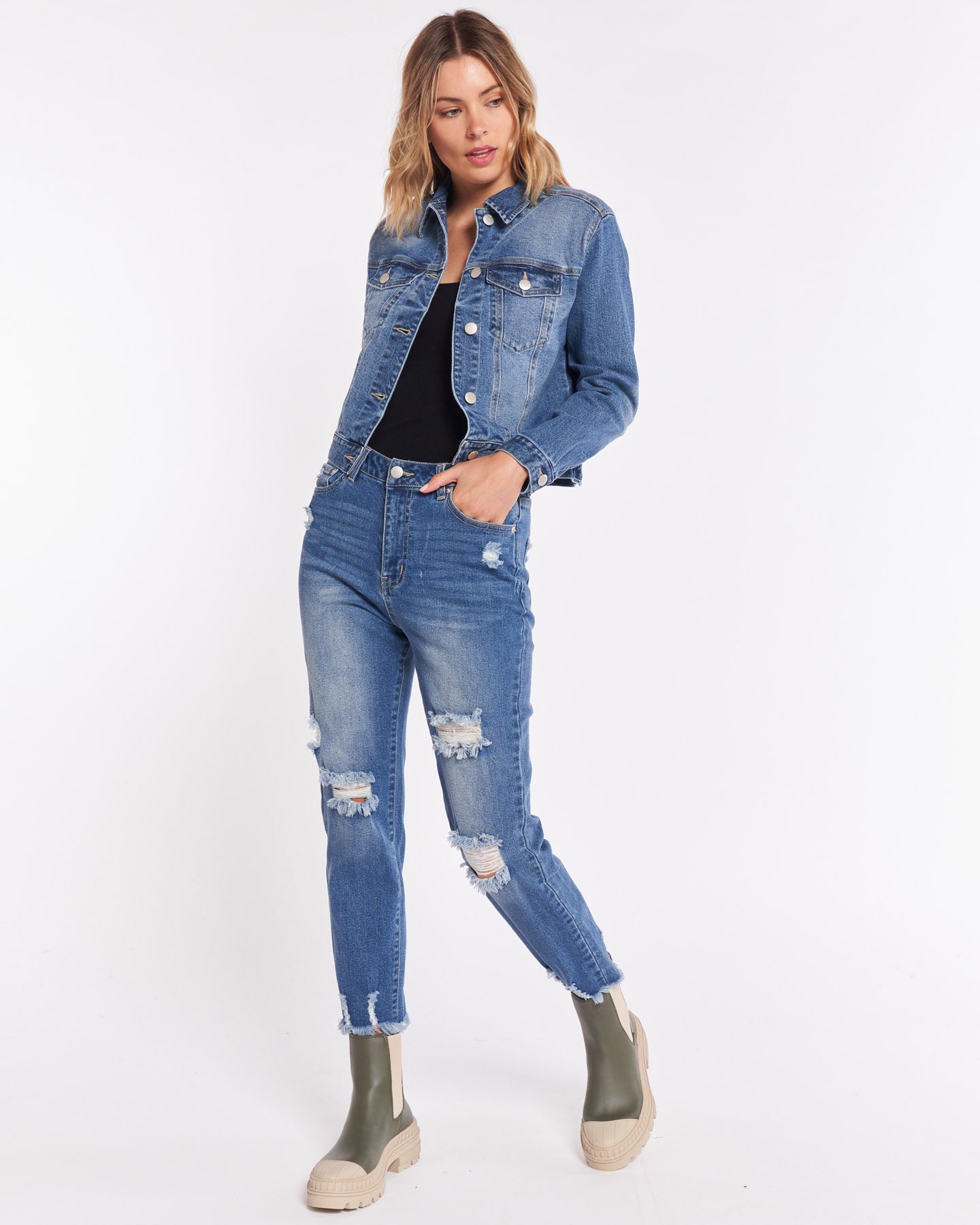 SASS SUZI DISTRESSED JEAN - WORN WASH