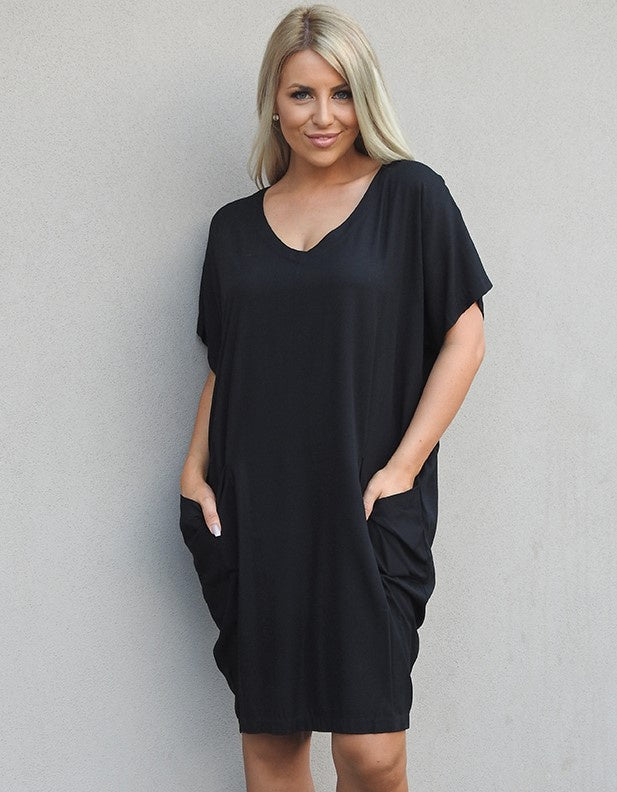 POCKET DRESS BLACK