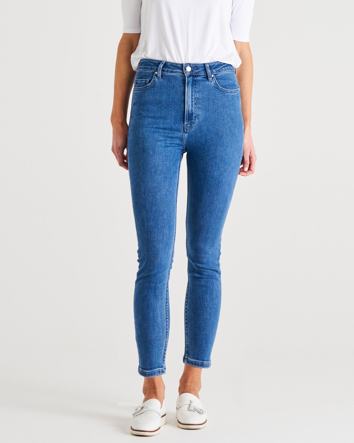 BETTY BASICS  ESSENTIAL JEANS